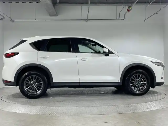 マツダ ＣＸ－５ XD プロアクティブ 神奈川県 2019(平31)年 5.3万km スノーフレイクホワイトパールマイカ i-ACTIVSENSE/・アドバンスト・スマート・シティ・ブレーキ・サポート（夜間歩行者検知機能付き）/・AT誤発進抑制制御/・スマート・シティ・ブレーキ・サポート/・レーンキープ・アシスト・システム/・アダプティブ・LED・ヘッドライト/・ドライバー・アテンション・アラート/・マツダ・レーダー・クルーズ・コントロール/・クルージング＆トラフィック・サポート/・360°ビュー・モニター＋フロントパーキングセンサー/・交通標識認識システム/純正ナビ/・BT/フルセグTV/AUX/USB/AM/FM/BOSEスピーカー/ETC/ドライブレコーダー/MTモード/パワーシート(D)/シートヒーター(D/N)/パワーバックドア/電子サイドブレーキ/オートホールド/革巻きステアリング/ステアリングスイッチ/Autoライト/ステアリングヒーター/アイドリングストップ機能/コーナーセンサー/TVキャンセラー/社外レーダー/電動格納ミラー/ウィンカーミラー/純正アルミホイール/純正フロアマット/ドアバイザー