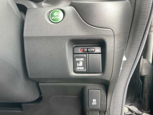 ホンダ Ｎ ＢＯＸ G Lパッケージ 青森県 2014(平26)年 9.6万km スマートブラック 4WD/ワンオーナー/純正CDオーディオ/左パワースライドドア/純正エンジンスターター/スマートキー/プッシュスタート/アイドリングストップ/HIDライト/社外14インチアルミ夏タイヤ/純正14インチスタッドレスタイヤ有/純正フロアマット/H29.R1.R3.R5記録簿有/スペアキー/保証書・取説書