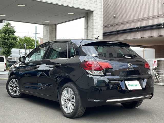 シトロエン Ｃ４ フィール ブルーHDi 道央・札幌 2017(平29)年 9.9万km ノアールペルラネラ ワンオーナー/純正ナビ(TV/BT/CD/DVD/USB)/バックカメラ/ETC2.0/前方ドライブレコーダー/コーナーセンサー/横滑り防止機能/スペアキー