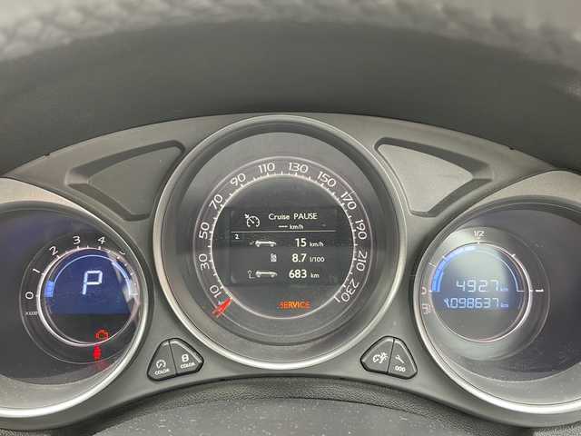 シトロエン Ｃ４ フィール ブルーHDi 道央・札幌 2017(平29)年 9.9万km ノアールペルラネラ ワンオーナー/純正ナビ(TV/BT/CD/DVD/USB)/バックカメラ/ETC2.0/前方ドライブレコーダー/コーナーセンサー/横滑り防止機能/スペアキー