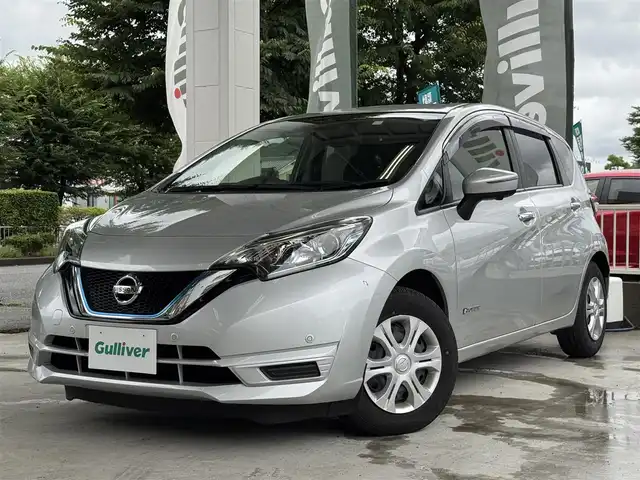 日産 ノート e－パワー B 兵庫県 2020(令2)年 2.9万km ブリリアントシルバー アラウンドビューモニター/インテリジェントルームミラー/カロッツェリアオーディオ/ETC/パーキングセンサー/エマージェンシーブレーキサポート/車線逸脱警報/オートライト/電格ミラー/プッシュスタート/スマートキー