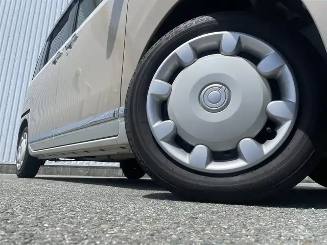 ダイハツ ムーヴ キャンバス G メイクアップ リミテッド　SAⅢ 福岡県 2018(平30)年 4.5万km パールホワイトⅢ/ナチュラルベージュマイカメタリック 2トーン スマートアシスト/衝突軽減/レーンアシスト/オートハイビーム/クリアランスソナー/純正ナビ（ＮＳＺＮ－Ｗ６８Ｄ）/フルセグTV/CD/DVD/BT/AM/FM/SD/全周囲カメラ/両側パワースライドドア/アイドリングストップ/ＬＥＤオートライト/フォグランプ/ステアリングリモコン/スマートキー/プッシュスタート