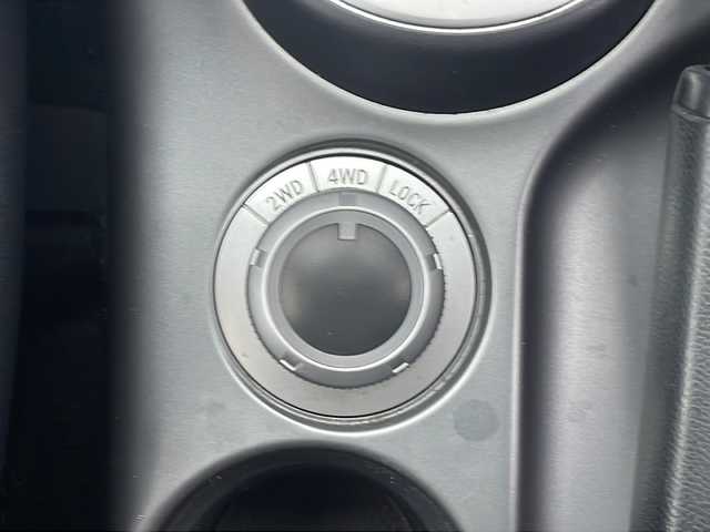三菱 アウトランダー ナビコレ ROADEST 24G 徳島県 2011(平23)年 11.3万km ピュアホワイトP HDDナビ　J-05/バックカメラ/ETC/LEDヘッドライト/ハーフレザーシート/純正サイドエアロ/純正18インチアルミホイール/パドルシフト/純正フロアマット/純正ドアバイザー/ステアリングリモコン/センターコンソール/取扱説明書