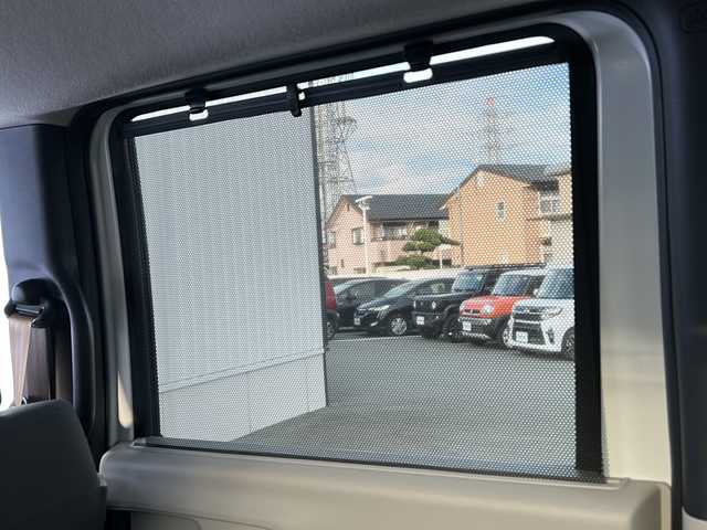 ホンダ Ｎ ＢＯＸ カスタム 三重県 2024(令6)年 0.4万km プラチナホワイトパール ホンダセンシング　/片側パワースライドドア　/スペアキー　/ＥＴＣ　/ＵＳＢ給電　/ＬＥＤヘッドライト　/オートライト/前後コーナーセンサー　/レーダークルーズコントロール　/レーンキープアシスト　/純正フロアマット　/ウィンカーミラー/ステアリングスイッチ/電動格納ミラー/禁煙車