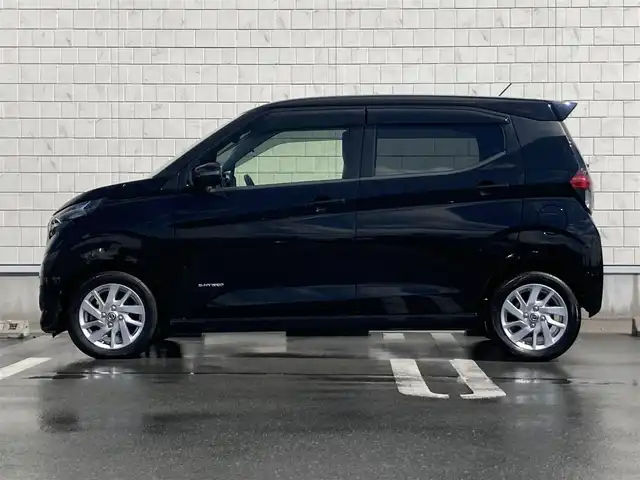 日産 デイズ HWS X プロパイロットED 静岡県 2019(平31)年 3.7万km ブラック インテリジェントエマージェンシーブレーキ/日産オリジナル9型ナビ（MM318D-L）/　AM　FM CD　DVD　MUSICSTOCKER　Bluetooth/フルセグTV/プロパイロット/アラウンドビューモニター/電動パーキングブレーキ/オートブレーキホールド/ナビ連動ドライブレコーダー/前後クリアランスソナー/アイドリングストップ/インテリジェントキー×２本/プッシュスタート/純正14インチアルミホイール/純正フロアマット
