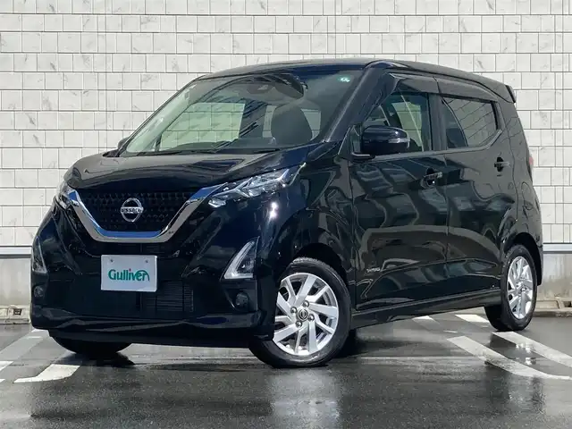 日産 デイズ HWS X プロパイロットED 静岡県 2019(平31)年 3.7万km ブラック インテリジェントエマージェンシーブレーキ/日産オリジナル9型ナビ（MM318D-L）/　AM　FM CD　DVD　MUSICSTOCKER　Bluetooth/フルセグTV/プロパイロット/アラウンドビューモニター/電動パーキングブレーキ/オートブレーキホールド/ナビ連動ドライブレコーダー/前後クリアランスソナー/アイドリングストップ/インテリジェントキー×２本/プッシュスタート/純正14インチアルミホイール/純正フロアマット