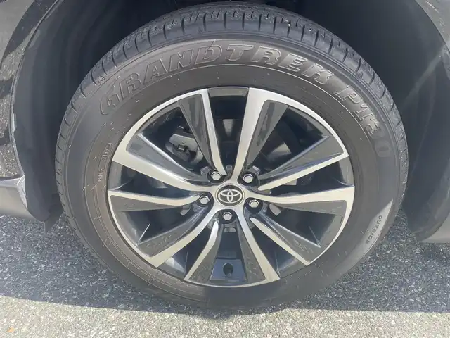 トヨタ ハリアー G 愛知県 2023(令5)年 1.9万km ブラック 禁煙車/純正HDDナビ/　AM/FM/USB/BT/フルセグTV/Miracast/ビルトインETC2.0/オートマチックハイビーム（AHB）/アダプティブクルーズコントロール（ACC）/レーンデパーチャーアラート（LDA）/プリクラッシュセーフティ（PCS）/前後クリアランスソナー（ICS）/パワーバックドア/デジタルインナーミラー/横滑り防止装置/電子パーキング/本革巻きステアリング/ステアリングスイッチ/純正18インチAW/純正フロアマット/LEDヘッドライト/フォグランプ/オートライト/W＋サイドエアバッグ/保証書/取説