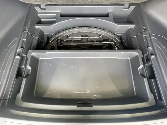 トヨタ ハリアー G 愛知県 2023(令5)年 1.9万km ブラック 禁煙車/純正HDDナビ/　AM/FM/USB/BT/フルセグTV/Miracast/ビルトインETC2.0/オートマチックハイビーム（AHB）/アダプティブクルーズコントロール（ACC）/レーンデパーチャーアラート（LDA）/プリクラッシュセーフティ（PCS）/前後クリアランスソナー（ICS）/パワーバックドア/デジタルインナーミラー/横滑り防止装置/電子パーキング/本革巻きステアリング/ステアリングスイッチ/純正18インチAW/純正フロアマット/LEDヘッドライト/フォグランプ/オートライト/W＋サイドエアバッグ/保証書/取説