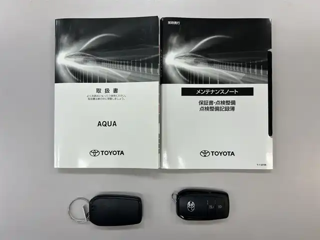 トヨタ アクア G 愛知県 2021(令3)年 10.1万km ブラスゴールドメタリック /純正メモリナビ//純正フルセグTV//AM/FM/DVD/CD/BT/USB//バックカメラ//ビルトインETC2.0//前後ドライブレコーダー//AC100V//追従機能付きクルーズコントロール//横滑り防止装置//衝突被害軽減ブレーキ//レーンアシスト//先行車発進告知機能//手動光軸調整ダイヤル//DRIVE/EV MODE//ステアスイッチ//純正LEDオートライト//オートハイビーム//純正フロアマット//ISOFIX//ライト付きバニティミラー//イモビライザー//本革巻きステアリング//ダブルエアバック//スマートキー//スペアキー1本//取扱説明書//ナビ説明書//保証書//記録簿(R5/R6/R7)