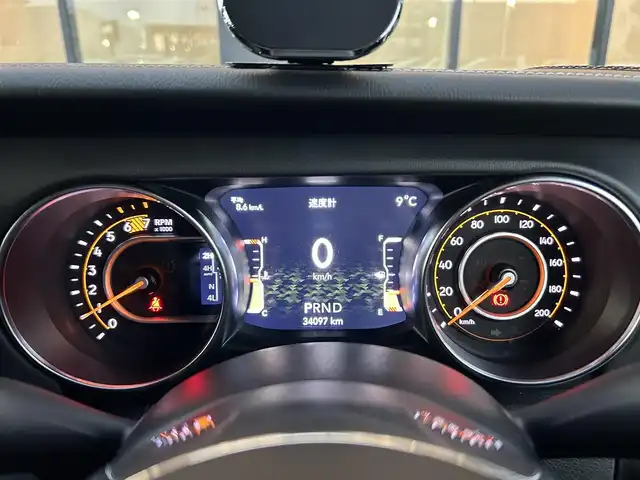 クライスラー・ジープ ラングラー アンリミテッド サハラ 石川県 2021(令3)年 3.4万km ブライトホワイト ワンオーナー/4WD/純正ナビ/　Bluetooth・USB・AUX・AppleCarPlay/ALPINEサウンド/フルセグTV/ETC2.0/バックカメラ/前後ドライブレコーダー/アダプティブクルーズコントロール/ブラインドスポットモニター/シートヒーター/ステアリングヒーター/アンチロック・ブレーキ・システム/衝突被害軽減システム/横滑り防止装置/前後コーナーセンサー/盗難防止装置/オートマチックハイビーム/ダウンヒルアシストコントロール/純正アルミホイール/スマートキー