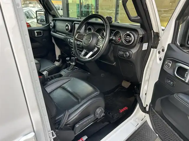 クライスラー・ジープ ラングラー アンリミテッド サハラ 石川県 2021(令3)年 3.4万km ブライトホワイト ワンオーナー/4WD/純正ナビ/　Bluetooth・USB・AUX・AppleCarPlay/ALPINEサウンド/フルセグTV/ETC2.0/バックカメラ/前後ドライブレコーダー/アダプティブクルーズコントロール/ブラインドスポットモニター/シートヒーター/ステアリングヒーター/アンチロック・ブレーキ・システム/衝突被害軽減システム/横滑り防止装置/前後コーナーセンサー/盗難防止装置/オートマチックハイビーム/ダウンヒルアシストコントロール/純正アルミホイール/スマートキー