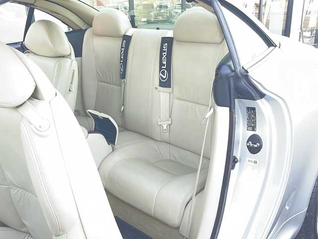 レクサス ＳＣ 430 道央・札幌 2006(平18)年 11.6万km プレミアムシルバーM 純正ナビ/【ＣＤ／ＭＤ／ＡＵＸ／ＴＶ】/マークレビンソン/バックカメラ/レザーシート/前席シートヒーター/前席パワーシート／シートメモリ/ＬＥＤ/フォグランプ/オートライト/横滑り防止装置/エアサスペンション【カズサス】/社外マフラー/ウッドコンビステアリング/クルーズコントロール/電動格納ミラー/ミラーヒーター