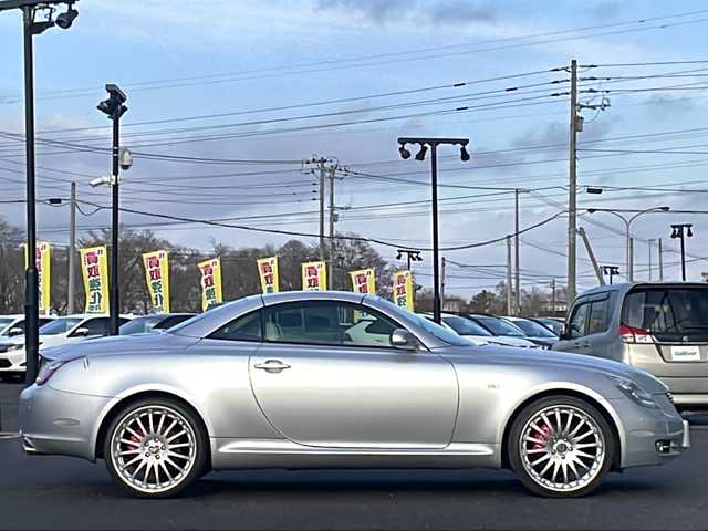 レクサス ＳＣ 430 道央・札幌 2006(平18)年 11.6万km プレミアムシルバーM 純正ナビ/【ＣＤ／ＭＤ／ＡＵＸ／ＴＶ】/マークレビンソン/バックカメラ/レザーシート/前席シートヒーター/前席パワーシート／シートメモリ/ＬＥＤ/フォグランプ/オートライト/横滑り防止装置/エアサスペンション【カズサス】/社外マフラー/ウッドコンビステアリング/クルーズコントロール/電動格納ミラー/ミラーヒーター