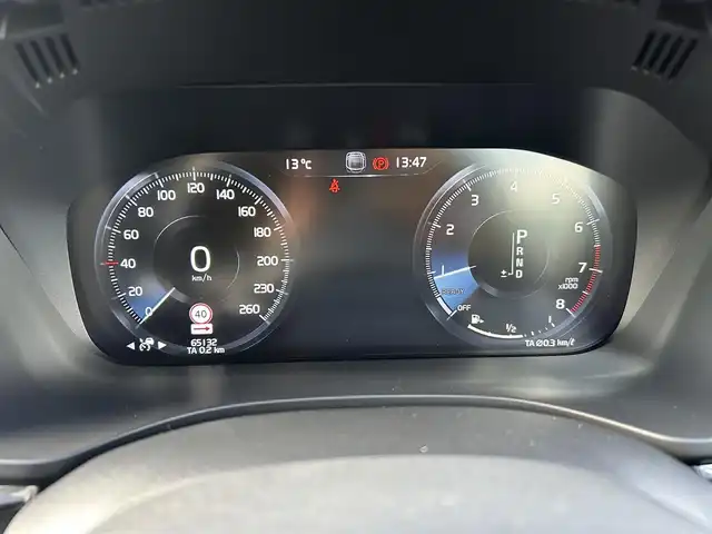 ボルボ ＸＣ６０ T5 AWD インスクリプション 福岡県 2019(平31)年 6.6万km ガンＭ インテリセーフ/黒革シート/エアシート　/全席シートヒーター/前席シートマッサージ　/ヘッドアップディスプレイ/純正ナビ/Applecarplay/androidauto/全方位カメラ/フルセグTV/Bluetooth/LEDヘッドライト/オートハイビーム/パワーバックドア/純正ドライブレコーダー/純正19インチアルミホイール/ETC