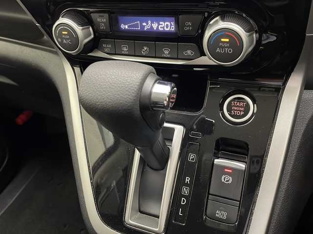 日産 セレナ ハイウェイスター G 宮崎県 2016(平28)年 7.5万km マルーンレッド 2トーン 禁煙車/エマージェンシーブレーキ/純正9型ナビTV/（MM516D-L/CD/DVD/Blu-ray/Bluetooth/フルセグTV)/純正リアフリップダウンモニター/純正ドライブレコーダー/純正LEDオートライト/純正フォグ/純正16インチアルミ/純正フロアマット/ハンズフリー両側電動スライドドア/プロパイロット/パーキングアシスト/アラウンドビューモニター/Wオートエアコン/シートカバー/ETC/インテリジェントキー/プッシュエンジンスタート/スペアキー/新車時保証書/取扱い説明書