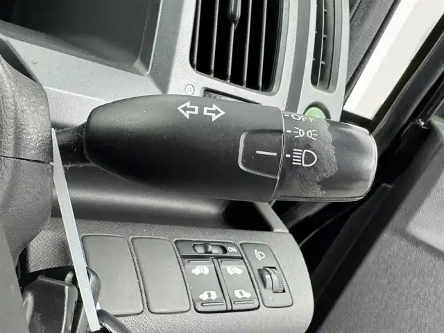 ホンダ ステップワゴン G Lパッケージ 愛知県 2010(平22)年 8万km 黒 AAC/両側パワースライドドア/スペアキー/カーステレオ/CD/FM/AM/ETC/社外AW/ウエインカー付サイドミラー/純正フロアマット/横滑り防止装置