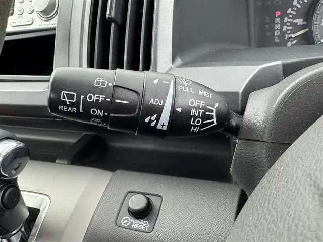 ホンダ ステップワゴン G Lパッケージ 愛知県 2010(平22)年 8万km 黒 AAC/両側パワースライドドア/スペアキー/カーステレオ/CD/FM/AM/ETC/社外AW/ウエインカー付サイドミラー/純正フロアマット/横滑り防止装置