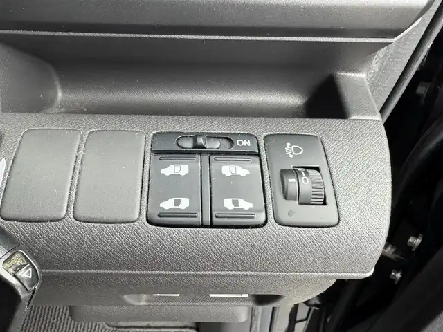 ホンダ ステップワゴン G Lパッケージ 愛知県 2010(平22)年 8万km 黒 AAC/両側パワースライドドア/スペアキー/カーステレオ/CD/FM/AM/ETC/社外AW/ウエインカー付サイドミラー/純正フロアマット/横滑り防止装置