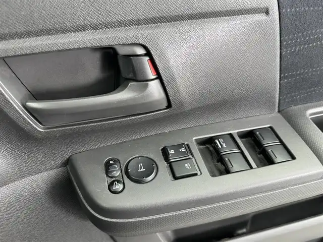ホンダ ステップワゴン G Lパッケージ 愛知県 2010(平22)年 8万km 黒 AAC/両側パワースライドドア/スペアキー/カーステレオ/CD/FM/AM/ETC/社外AW/ウエインカー付サイドミラー/純正フロアマット/横滑り防止装置
