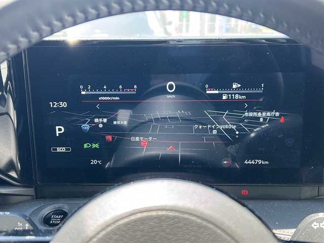 日産 セレナ ハイウェイスター V 秋田県 2023(令5)年 4.5万km ホワイト ４WD/純正メモリナビ/純正ETC2.0/両側パワースライドドア/ステアリングヒーター/前後ドライブレコーダー/全席シートヒーター/前後コーナーセンサー/パドルシフト/純正ＡＷ/社外スタッドレスＡＷ/スペアキー