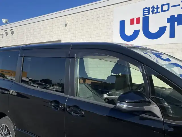 トヨタ ノア Si 佐賀県 2014(平26)年 14.7万km ブラック こちらは現金またはオートローンご利用時の価格です/自社ローンご希望の方は別途その旨お申付け下さい/純正SDナビ　型式：NSZT-W64/（AM/FM/BT/CD/DVD/SD/DS）/両側パワースライドドア/純正フリップダウンモニター/フロントフォグランプ/純正アルミホイール/スペアキー/純正ビルトインETC/LEDヘッドライト