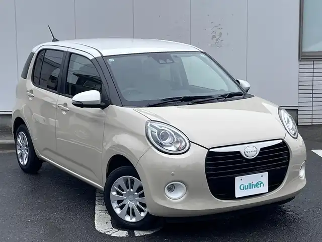 ダイハツ ブーン スタイル ホワイトLTD SAⅢ 三重県 2019(令1)年 3.1万km ホワイト/パウダリーベージュメタリック 2トーン 全方位カメラ/純正ナビ(Bluetooth/CD/DVD/SD/地デジTV/AM/FM)/360°ドライブレコーダー(HDR360G)/ETC/コーナーセンサー/スマートアシスト3(衝突警報/衝突回避支援ブレーキ/誤発進抑制制御/車線逸脱警報/オートハイビーム/先行車発進お知らせ)/LEDクリアランスランプ付LEDヘッドランプ/オートライト/LEDフロントフォグランプ/ホワイトドアミラー(電動オート格納)/ボディ同色アウトサイドドアハンドル/オプティトロンメーター/ステアリングスイッチ/助手席フタ付アッパーボックス/シートアンダートレイ(助手席)/キーフリーシステム/プッシュスタート/スペアキー