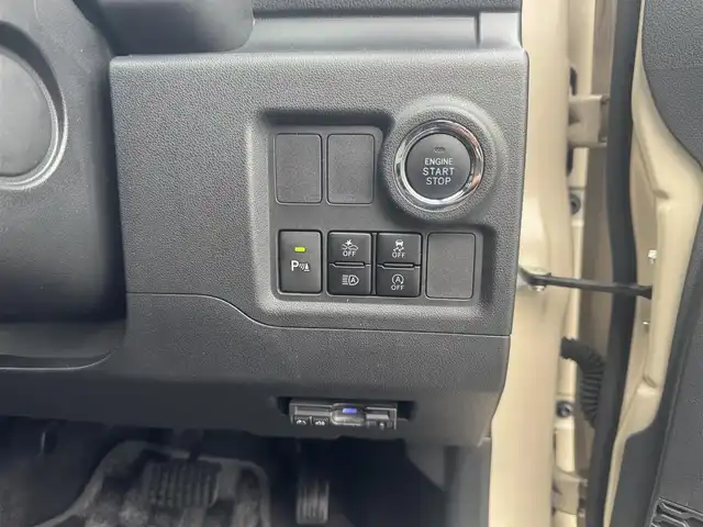 ダイハツ ブーン スタイル ホワイトLTD SAⅢ 三重県 2019(令1)年 3.1万km ホワイト/パウダリーベージュメタリック 2トーン 全方位カメラ/純正ナビ(Bluetooth/CD/DVD/SD/地デジTV/AM/FM)/360°ドライブレコーダー(HDR360G)/ETC/コーナーセンサー/スマートアシスト3(衝突警報/衝突回避支援ブレーキ/誤発進抑制制御/車線逸脱警報/オートハイビーム/先行車発進お知らせ)/LEDクリアランスランプ付LEDヘッドランプ/オートライト/LEDフロントフォグランプ/ホワイトドアミラー(電動オート格納)/ボディ同色アウトサイドドアハンドル/オプティトロンメーター/ステアリングスイッチ/助手席フタ付アッパーボックス/シートアンダートレイ(助手席)/キーフリーシステム/プッシュスタート/スペアキー
