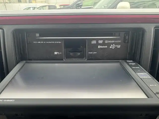 ダイハツ ブーン スタイル ホワイトLTD SAⅢ 三重県 2019(令1)年 3.1万km ホワイト/パウダリーベージュメタリック 2トーン 全方位カメラ/純正ナビ(Bluetooth/CD/DVD/SD/地デジTV/AM/FM)/360°ドライブレコーダー(HDR360G)/ETC/コーナーセンサー/スマートアシスト3(衝突警報/衝突回避支援ブレーキ/誤発進抑制制御/車線逸脱警報/オートハイビーム/先行車発進お知らせ)/LEDクリアランスランプ付LEDヘッドランプ/オートライト/LEDフロントフォグランプ/ホワイトドアミラー(電動オート格納)/ボディ同色アウトサイドドアハンドル/オプティトロンメーター/ステアリングスイッチ/助手席フタ付アッパーボックス/シートアンダートレイ(助手席)/キーフリーシステム/プッシュスタート/スペアキー