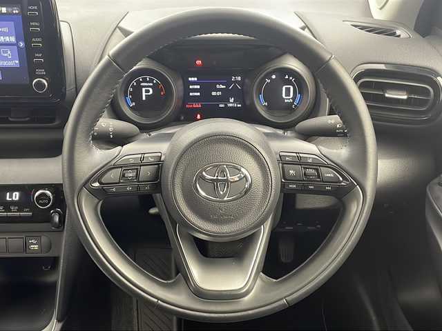 トヨタ ヤリスクロス G 栃木県 2022(令4)年 2万km グレイッシュブルー 純正メーカーナビ/（BT/AM/FM/フルセグ）/レーダークルーズコントロール/プリクラッシュブレーキ/横滑り防止/標識検知/全周囲カメラ/ETC/ドライブレコーダー/純正アルミホイール/純正フロアマット/LEDヘッドランプ/プッシュスタート/スマートキー