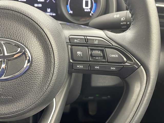 トヨタ ヤリスクロス G 栃木県 2022(令4)年 2万km グレイッシュブルー 純正メーカーナビ/（BT/AM/FM/フルセグ）/レーダークルーズコントロール/プリクラッシュブレーキ/横滑り防止/標識検知/全周囲カメラ/ETC/ドライブレコーダー/純正アルミホイール/純正フロアマット/LEDヘッドランプ/プッシュスタート/スマートキー