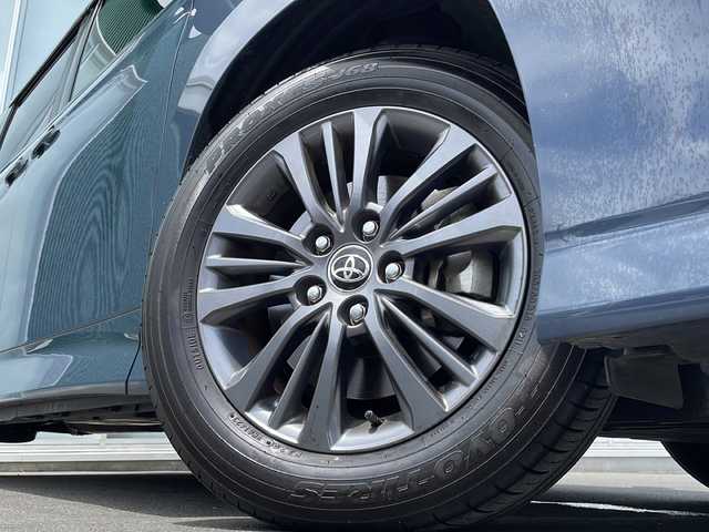 トヨタ ヴォクシー S－G 神奈川県 2023(令5)年 1.9万km マッシブグレー ・１０．５インチナビオ（コネクティッドナビ対応）Plus/・バックカメラ　/・ＤＶＤ・ＣＤ　/・Ｂｌｕｅｔｏｏｔｈ　/・ＡｐｐｌｅＣａｒＰｌａｙ　ＡｎｄｒｏｉｄＡｕｔｏ　/・フルセグＴＶ　/・ＥＴＣ２．０　/・ＨＤＭＩ入力端子　/・両側パワースライドドア/・左右独立温度コントロールフロントオートエアコン/＋リヤオートエアコン（リヤクーラー＋リヤヒーター）/・センターコンソールボックス/・〈充電用USB端子（Type-C）2個付〉/・トヨタセーフティーセンス/・パーキングサポートブレーキ/・純正サイドバイザー/・ドライブレコーダー(コムテックHDR361GS）
