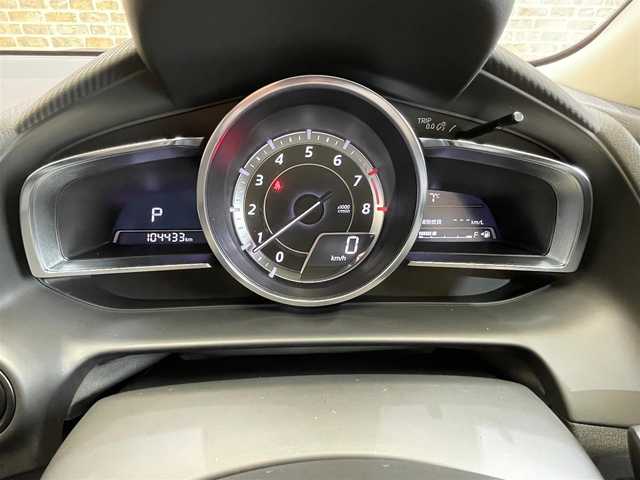 マツダ デミオ 13S ブラックレザーリミテッド 岩手県 2016(平28)年 10.5万km ディープクリスタルブルーマイカ 衝突被害軽減システム/横滑り防止装置/アイドリングストップ/MTモード付きAT/ヘッドアップディスプレイ/シートヒーター/純正ナビ/バックカメラ/フルセグTV/オートライト/LEDヘッドライト/ETC/純正フロアマット/純正15インチアルミホイール