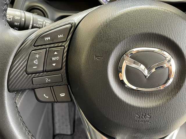 マツダ デミオ 13S ブラックレザーリミテッド 岩手県 2016(平28)年 10.5万km ディープクリスタルブルーマイカ 衝突被害軽減システム/横滑り防止装置/アイドリングストップ/MTモード付きAT/ヘッドアップディスプレイ/シートヒーター/純正ナビ/バックカメラ/フルセグTV/オートライト/LEDヘッドライト/ETC/純正フロアマット/純正15インチアルミホイール