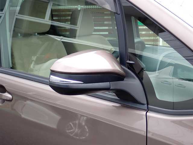 トヨタ ノア X 千葉県 2014(平26)年 6.7万km ダークシェリーマイカM 純正9インチナビゲーション/・Bluetooth/CD/DVD/AM/FM/バックカメラ/ビルトインETC/片側パワースライドドア/プッシュスタート/スマートキー/アイドリングストップ/ステアリングスイッチ/ウィンカーミラー/電動格納ミラー/純正フロアマット/ドアバイザー/LEDヘッドライト/取扱説明書