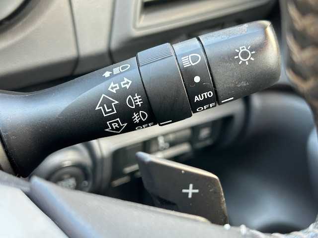 スバル インプレッサ スポーツ 1．6i－Lアイサイト 青森県 2017(平29)年 6.9万km クリスタルホワイトP Eyesight/レーダークルーズコントロール/MTモード付/４WD/社外メモリナビ（BlueTooth/フルセグ）/バックカメラ/ETC/車両接近アラート/社外夏タイヤ積込み/純正205/55/16AWタイヤ/保証書/取扱説明書/スペアキー