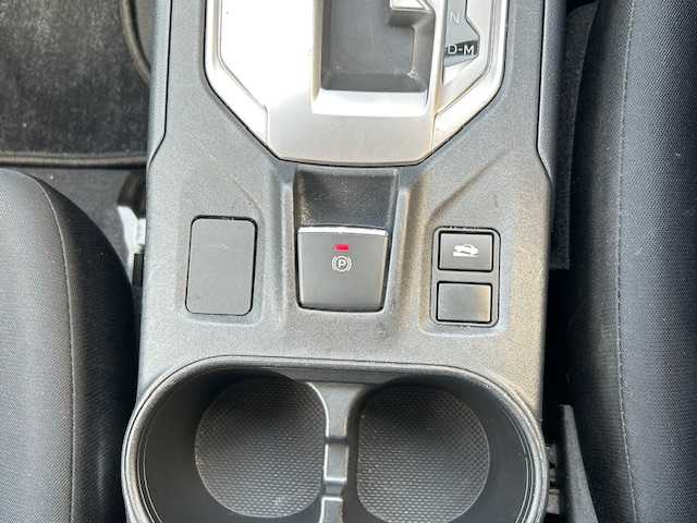 スバル インプレッサ スポーツ 1．6i－Lアイサイト 青森県 2017(平29)年 6.9万km クリスタルホワイトP Eyesight/レーダークルーズコントロール/MTモード付/４WD/社外メモリナビ（BlueTooth/フルセグ）/バックカメラ/ETC/車両接近アラート/社外夏タイヤ積込み/純正205/55/16AWタイヤ/保証書/取扱説明書/スペアキー