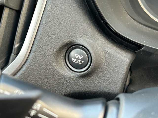 スバル インプレッサ スポーツ 1．6i－Lアイサイト 青森県 2017(平29)年 6.9万km クリスタルホワイトP Eyesight/レーダークルーズコントロール/MTモード付/４WD/社外メモリナビ（BlueTooth/フルセグ）/バックカメラ/ETC/車両接近アラート/社外夏タイヤ積込み/純正205/55/16AWタイヤ/保証書/取扱説明書/スペアキー