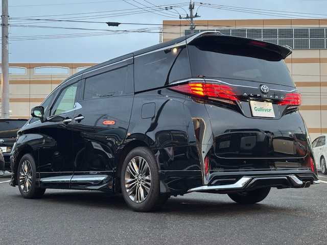 トヨタ アルファード Z 宮城県 2023(令5)年 2.1万km ブラック 登録時走行距離20896km/モデリスタ/ムーンルーフ/クルーズコントロール/デジタルインナーミラー/ドライブレコーダー前後/レーンキープ/オートライト/オートハイビーム/パーキングバックドア/電動パーキング/ブレーキホールド/スマートキー/スペアキー1本/両側パワースライドドア/ステアリングヒーター/パワーシート/シートヒーター/エアシート/純正ナビ/TV・AM/FM・Bluetooth・USB/電動格納ミラー/モデリスタエアロ/ドアバイザー/コーナーセンサー前後/純正アルミホイール/3眼ヘッドライト/フォグランプ