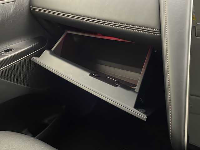 三菱 デリカＤ：５ ジャスパー 宮崎県 2023(令5)年 1.2万km グラファイトグレーメタリック/ブラックマイカ 禁煙車/衝突被害軽減ブレーキ/純正10.1型ナビ/（CD/DVD/Bluetooth/HDMI/MSV/FMAM）/純正LEDオートライト/純正LEDフォグ/純正18インチアルミ/純正フロアマット/社外ドライブレコーダー/両側電動スライドドア/パワーバックドア/パノラミックビューモニター/アダプティブクルーズコントロール/レーンディパーチャーアラート/オートマチックハイビーム/ブラインドスポットモニター/電子パーキング/オートホールド/デュアルオートエアコン/パドルシフト/ステアリングヒーター/本革巻ハンドル/ETC/スマートキー/プッシュエンジンスタート/新車時保証書/取扱い説明書