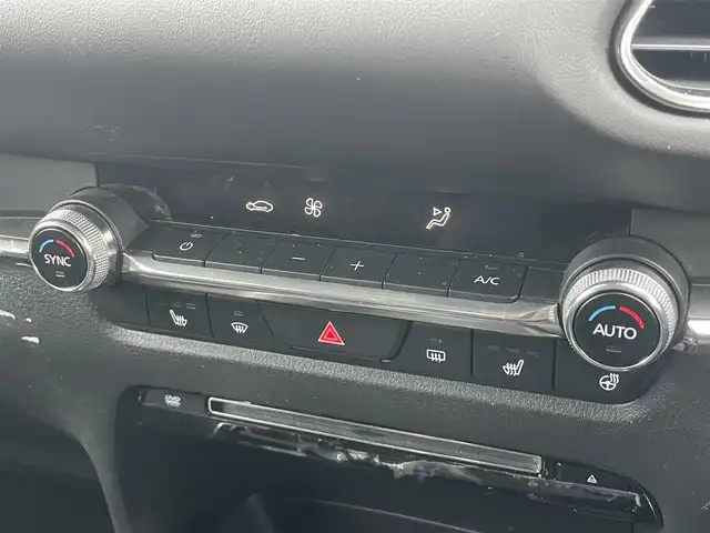 マツダ ＣＸ－３０ XD ブラックトーンエディション 千葉県 2022(令4)年 1.5万km ディープクリスタルブルーマイカ 衝突軽減ブレーキ/全方位カメラ/純正８インチナビ/フルセグＴＶ/Ｂｌｕｅｔｏｏｔｈ/ＥＴＣ/シートヒーター/パワーバックドア/純正１８インチＡＷ　/ＬＥＤヘッドライト　/オートライト　/ＢＳＭ