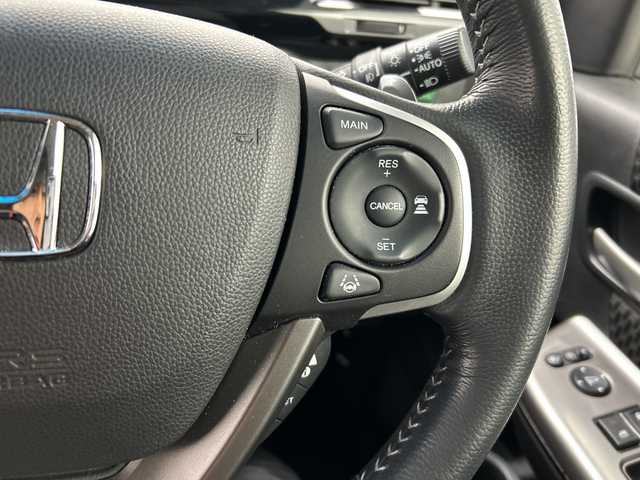 ホンダ ステップワゴン スパーダ クルスピセンシング 三重県 2022(令4)年 1.8万km プレミアムスパークルブラックパール /禁煙車//純正9型メモリーナビ//バックカメラ//WAC//DN席シートヒーター//MTモード付AT//パドルシフト//革巻きステアリング//ステアリングスイッチ//ホンダセンシング//衝突軽減ブレーキ//レーンキープアシスト//レーダークルーズコントロール//両側パワースライドドア//純正ビルトインETC2.0//純正前方ドライブレコーダー//LED//フォグ//ハーフレザーシート//サイドカーテンエアバッグ//車高調