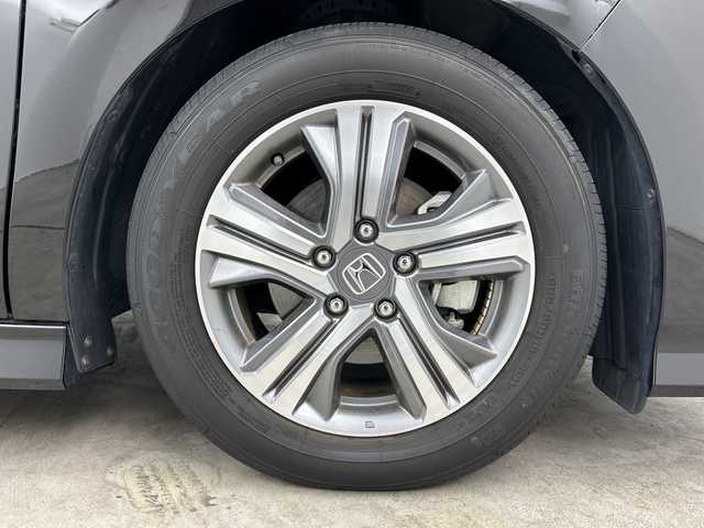 ホンダ ステップワゴン スパーダ クルスピセンシング 三重県 2022(令4)年 1.8万km プレミアムスパークルブラックパール /禁煙車//純正9型メモリーナビ//バックカメラ//WAC//DN席シートヒーター//MTモード付AT//パドルシフト//革巻きステアリング//ステアリングスイッチ//ホンダセンシング//衝突軽減ブレーキ//レーンキープアシスト//レーダークルーズコントロール//両側パワースライドドア//純正ビルトインETC2.0//純正前方ドライブレコーダー//LED//フォグ//ハーフレザーシート//サイドカーテンエアバッグ//車高調