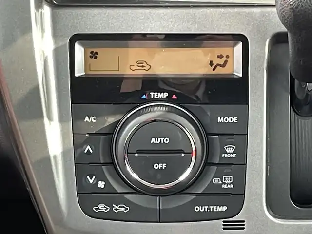 スズキ ハスラー Jスタイル 山口県 2015(平27)年 3.9万km フェニックスレッドパール/ホワイト2トーンルーフ 登録時39006km/レーダーブレーキサポート/誤発進抑制機能/社外メモリーナビ/フルセグ/バックカメラ/Bluetooth/シートヒーター/ドライブレコーダー/HID/フォグランプ/アイドリングストップ/スマートキー×2