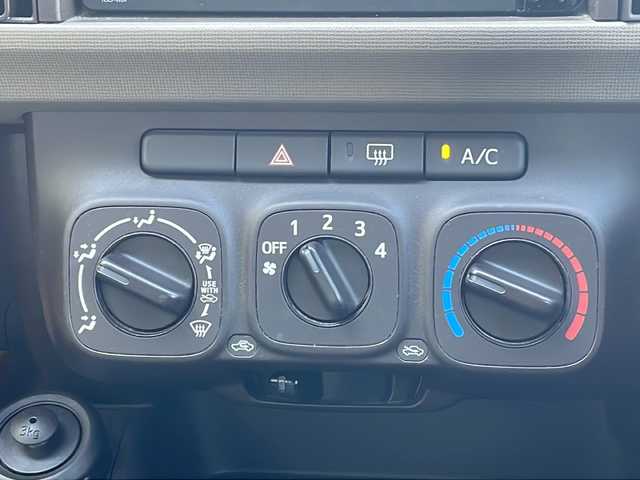 トヨタ パッソ X 福島県 2015(平27)年 8.1万km ホワイト 純正ナビ　ワンセグ　ワイパーデザイアー　電格ミラー　ビルトインＥＴＣ　ドアバイザー　ＬＥＤヘッドライト　フォグランプ　リモコンキー　スペアキー　純正ホイールキャップ付　純正フロアマット　取扱説明書