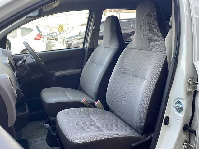 トヨタ パッソ X 福島県 2015(平27)年 8.1万km ホワイト 純正ナビ　ワンセグ　ワイパーデザイアー　電格ミラー　ビルトインＥＴＣ　ドアバイザー　ＬＥＤヘッドライト　フォグランプ　リモコンキー　スペアキー　純正ホイールキャップ付　純正フロアマット　取扱説明書