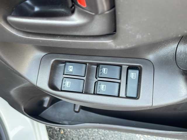 トヨタ パッソ X 福島県 2015(平27)年 8.1万km ホワイト 純正ナビ　ワンセグ　ワイパーデザイアー　電格ミラー　ビルトインＥＴＣ　ドアバイザー　ＬＥＤヘッドライト　フォグランプ　リモコンキー　スペアキー　純正ホイールキャップ付　純正フロアマット　取扱説明書