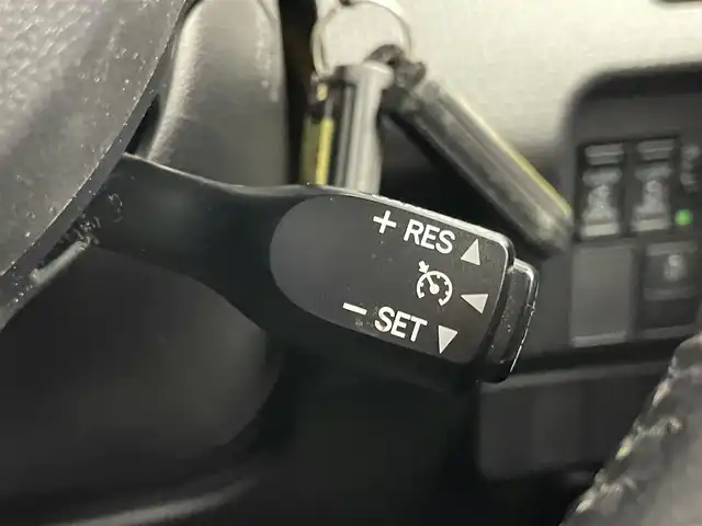 トヨタ ルーミー カスタムG－T 埼玉県 2016(平28)年 5.9万km ブリリアントカッパークリスタルマイカ 全方位カメラ/バックカメラ/スマートアシストIII/純正9型ナビ/（CD/DVD/Bluetooth/フルセグTV）/クルーズコントロール/両側パワースライドドア/純正フロアマット/ドアバイザー/ステアリングリモコン/オートライト/LEDヘッドライト/前後コーナーセンサー/スマートキー/スペアキー1本/プッシュスタート