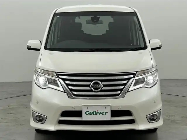 日産 セレナ ハイウェイS S HV Aセーフ 福岡県 2015(平27)年 9.8万km ブリリアントホワイトパール 後席モニター　/純正ナビ　/全方位カメラ　/ＥＴＣ　/クルーズコントロール　/コーナーセンサー　/エマージェンシーブレーキ　/レーンキープ　/アイドリングストップ　/両側電動スライドドア　/純正１６インチアルミホイール