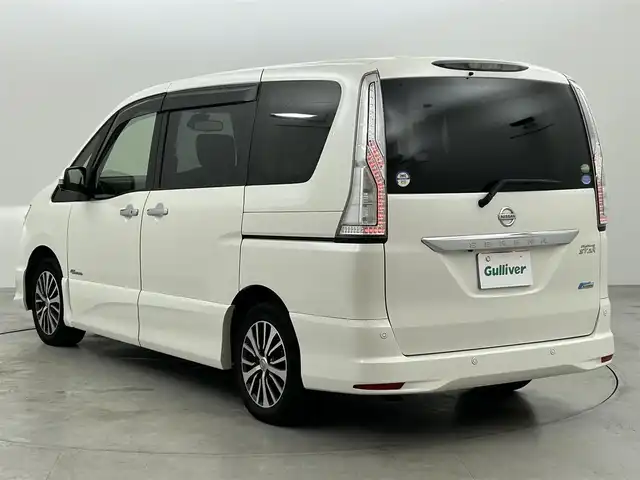 日産 セレナ ハイウェイS S HV Aセーフ 福岡県 2015(平27)年 9.8万km ブリリアントホワイトパール 後席モニター　/純正ナビ　/全方位カメラ　/ＥＴＣ　/クルーズコントロール　/コーナーセンサー　/エマージェンシーブレーキ　/レーンキープ　/アイドリングストップ　/両側電動スライドドア　/純正１６インチアルミホイール