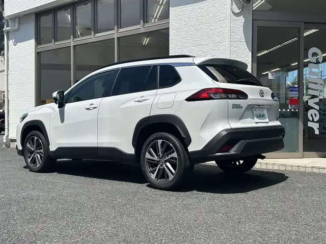 トヨタ カローラ クロス Z 神奈川県 2024(令6)年 1.7万km プラチナホワイトパールマイカ 純正ナビ(Bluetooth/TV/USB)/クルーズコントロール/MTモード付AT/D席パワーシート/前席シートヒーター/ブラインドスポットモニター/バックカメラ/オートブレーキホールド/パワーバックドア/コーナーセンサー/オートライト/オートマチックハイビーム/ETC/ワンオーナー/純正アルミホイール/純正フロアマット/取扱説明書/保証書/プッシュスタート